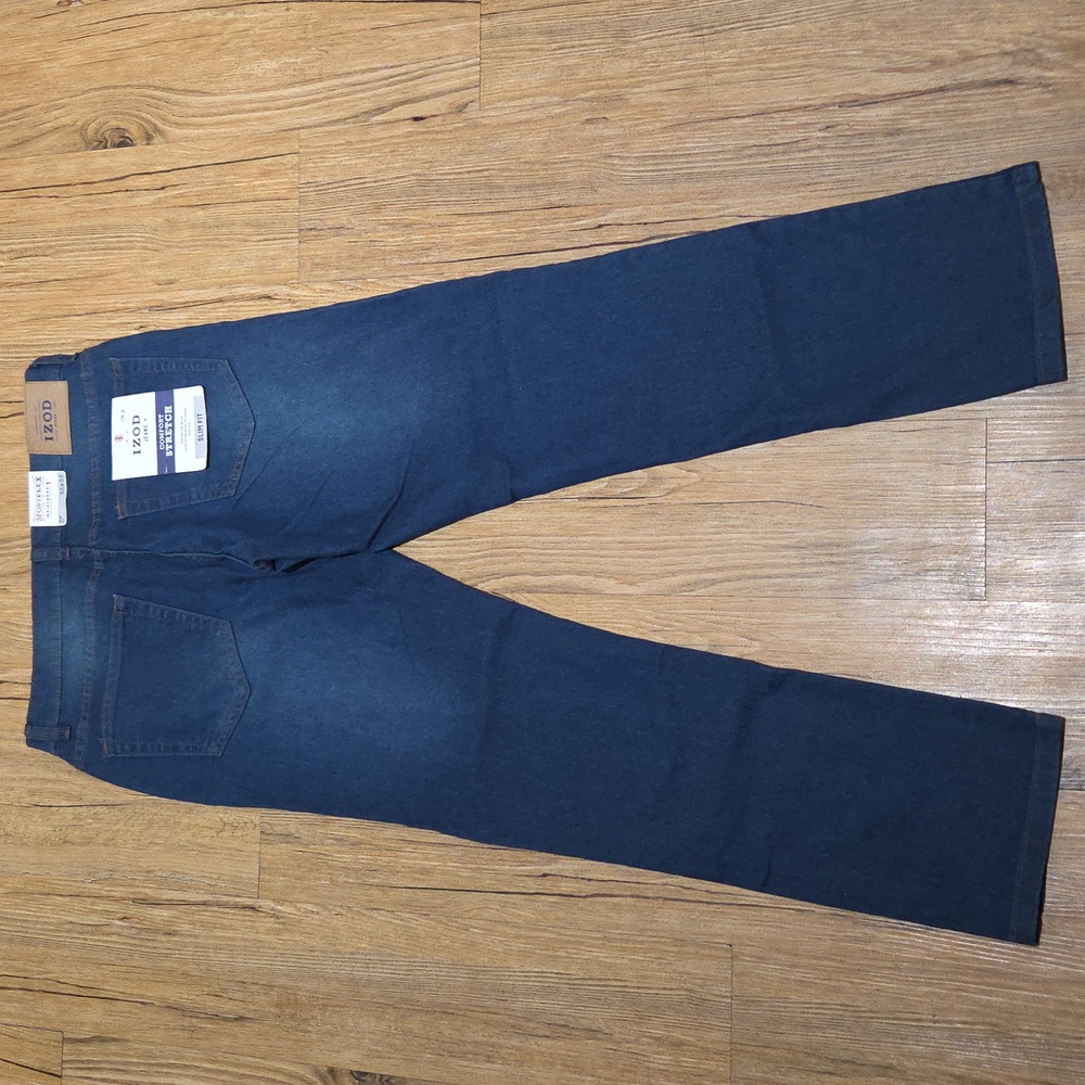 Izod Men’s Slim Straight Jeans in Dark Blue Wash - Picture 4 of 8